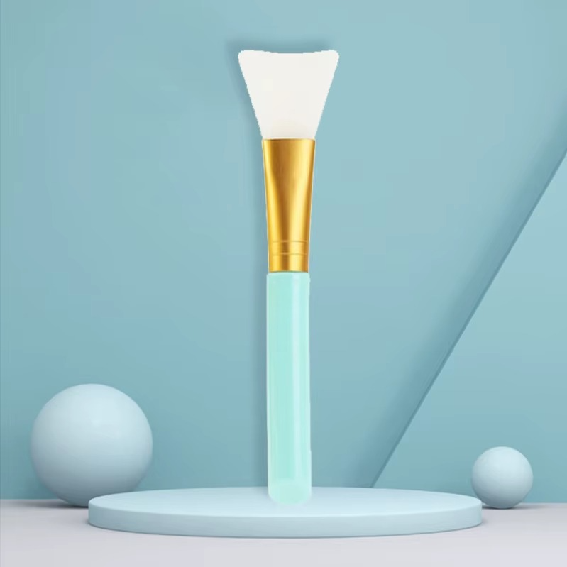 PuréLuxe™ Application Brush FREE with Purchase of 2 or More Masks